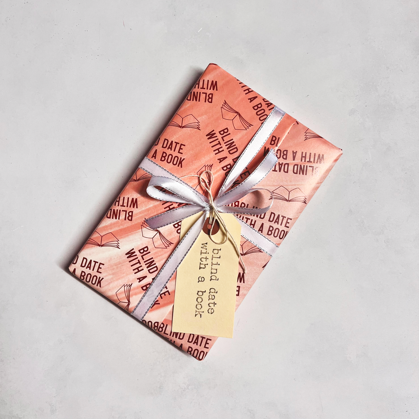 Blind Date with a Book Tag