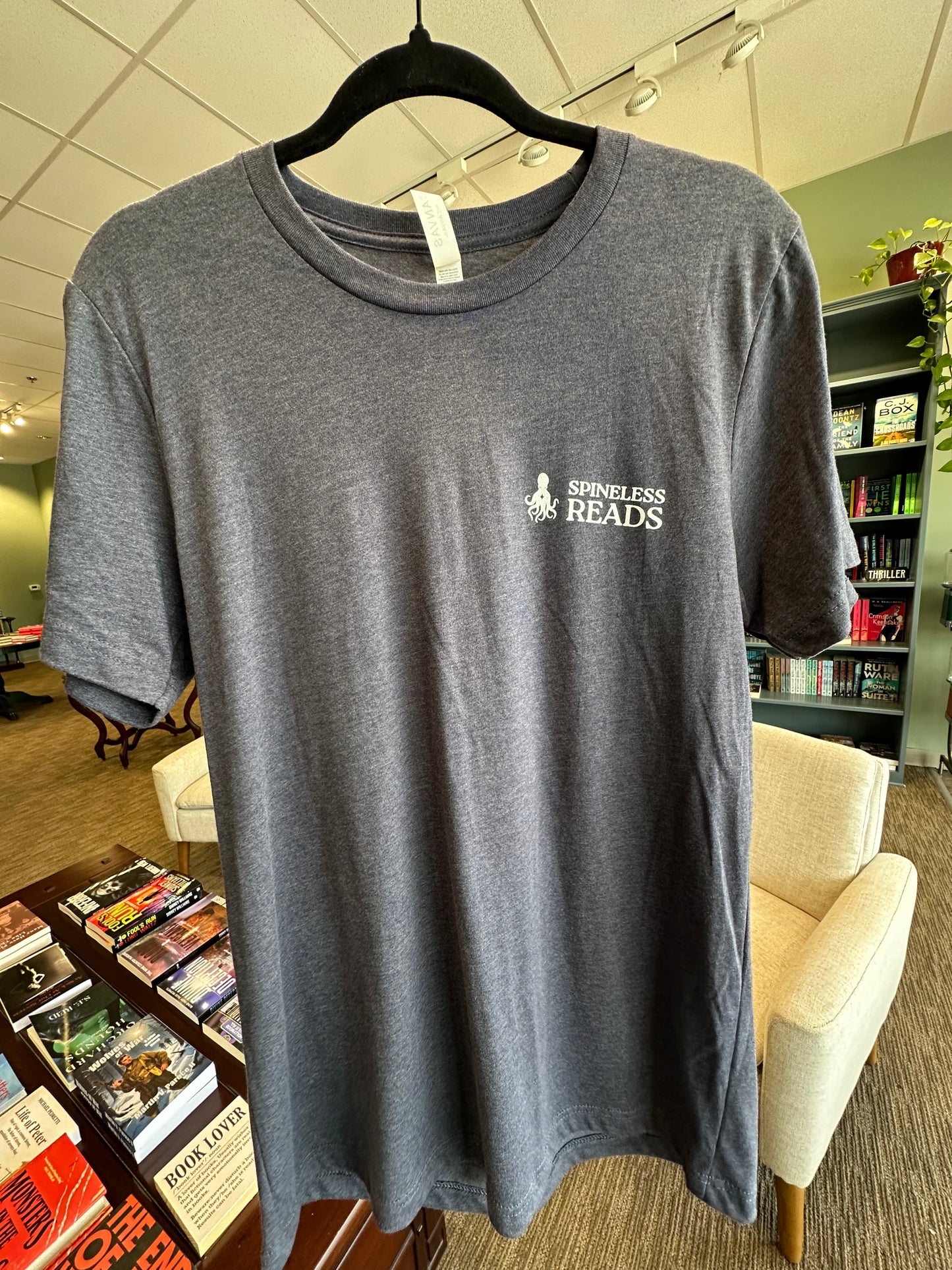 T-Shirt - Heather Blue Spineless Reads Badged
